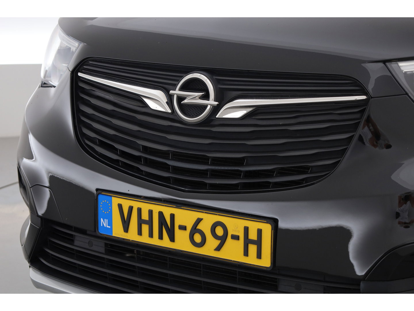 Opel Combo 1.5D L1H1 Innovation Automaat | Cruise Ctrl. | Camera | Apple CarPlay | Navi | Dodehoekdet.