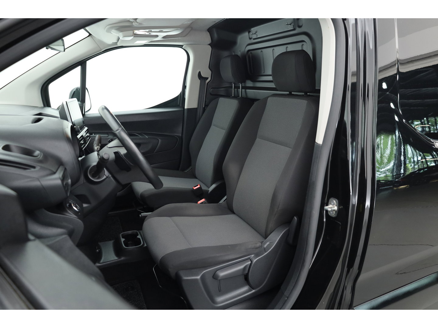Opel Combo 1.5D L1H1 Innovation Automaat | Cruise Ctrl. | Camera | Apple CarPlay | Navi | Dodehoekdet.