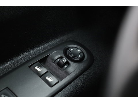 Opel Combo 1.5D L1H1 Innovation Automaat | Cruise Ctrl. | Camera | Apple CarPlay | Navi | Dodehoekdet.