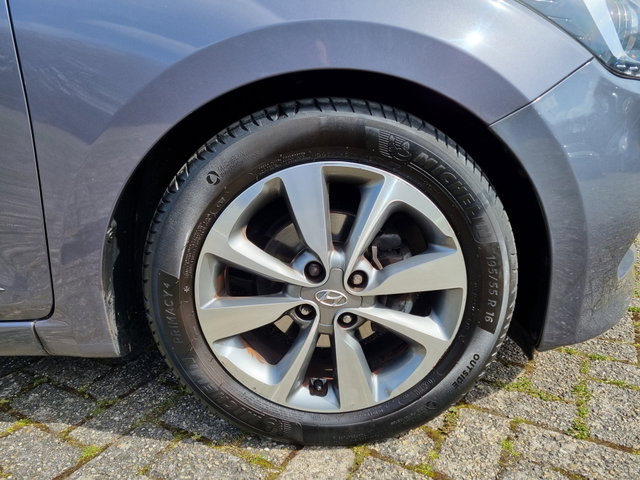 Hyundai i20 - 1.4i Premium automaat ✅BOM VOL OPTIES!