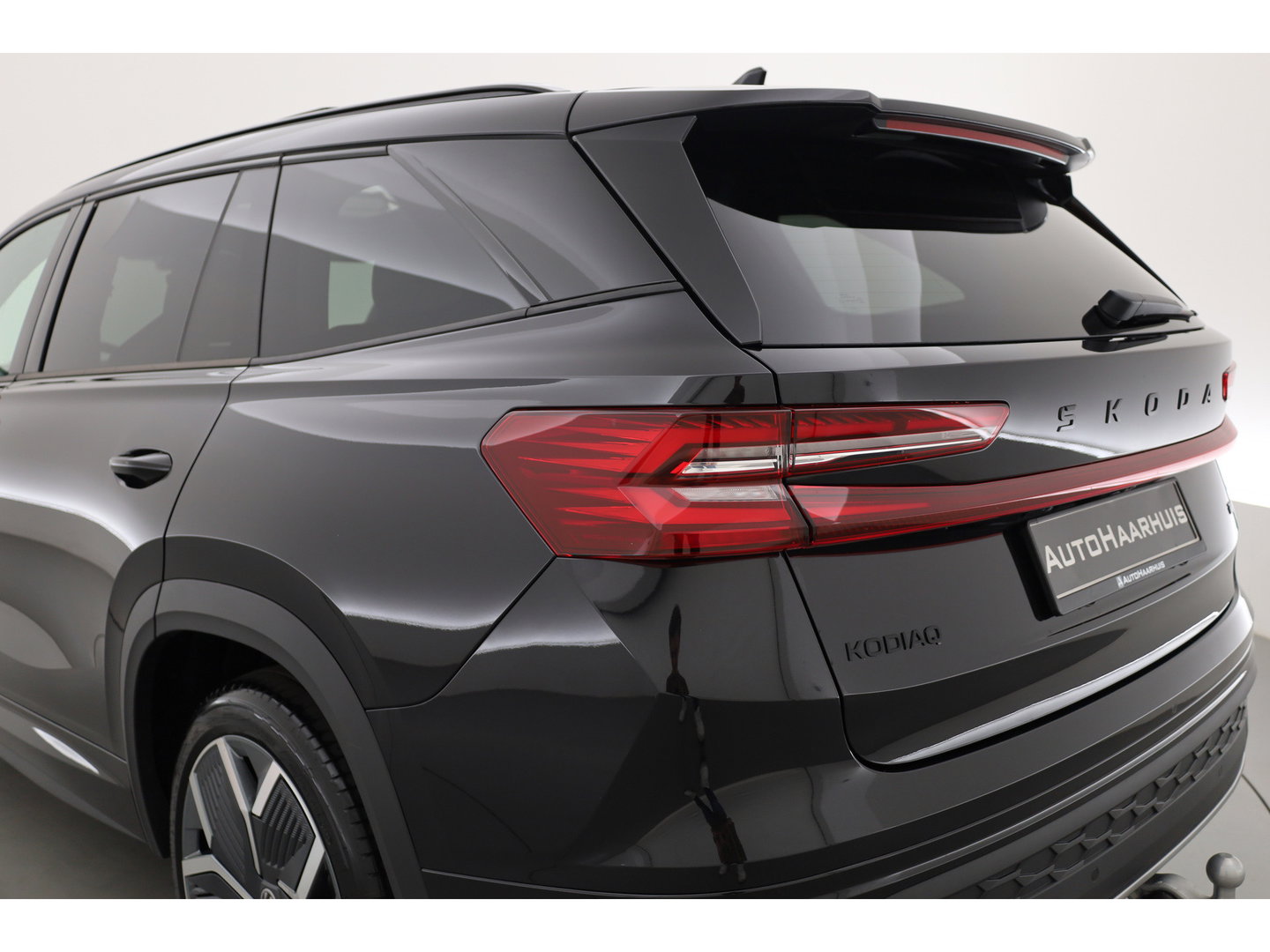Škoda Kodiaq 1.5 TSI PHEV Sportline Business | Pano | Elek. Trekhaak | Memory Seat | Stoel-Stuurverw. | Keyless | Adapt. Cruise | Apple CarPlay