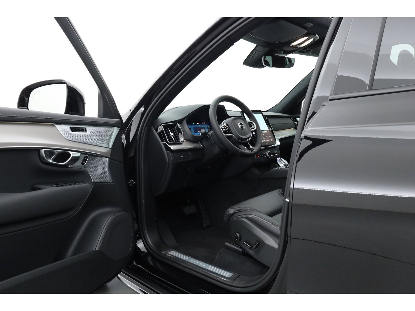 Volvo XC90 2.0 T8 Ultra Black Edition Executive | luchtvering | Bowers & Wilkins | Massage | Zwarte hemel | Blis | ACC | Pano| 360 Camera |