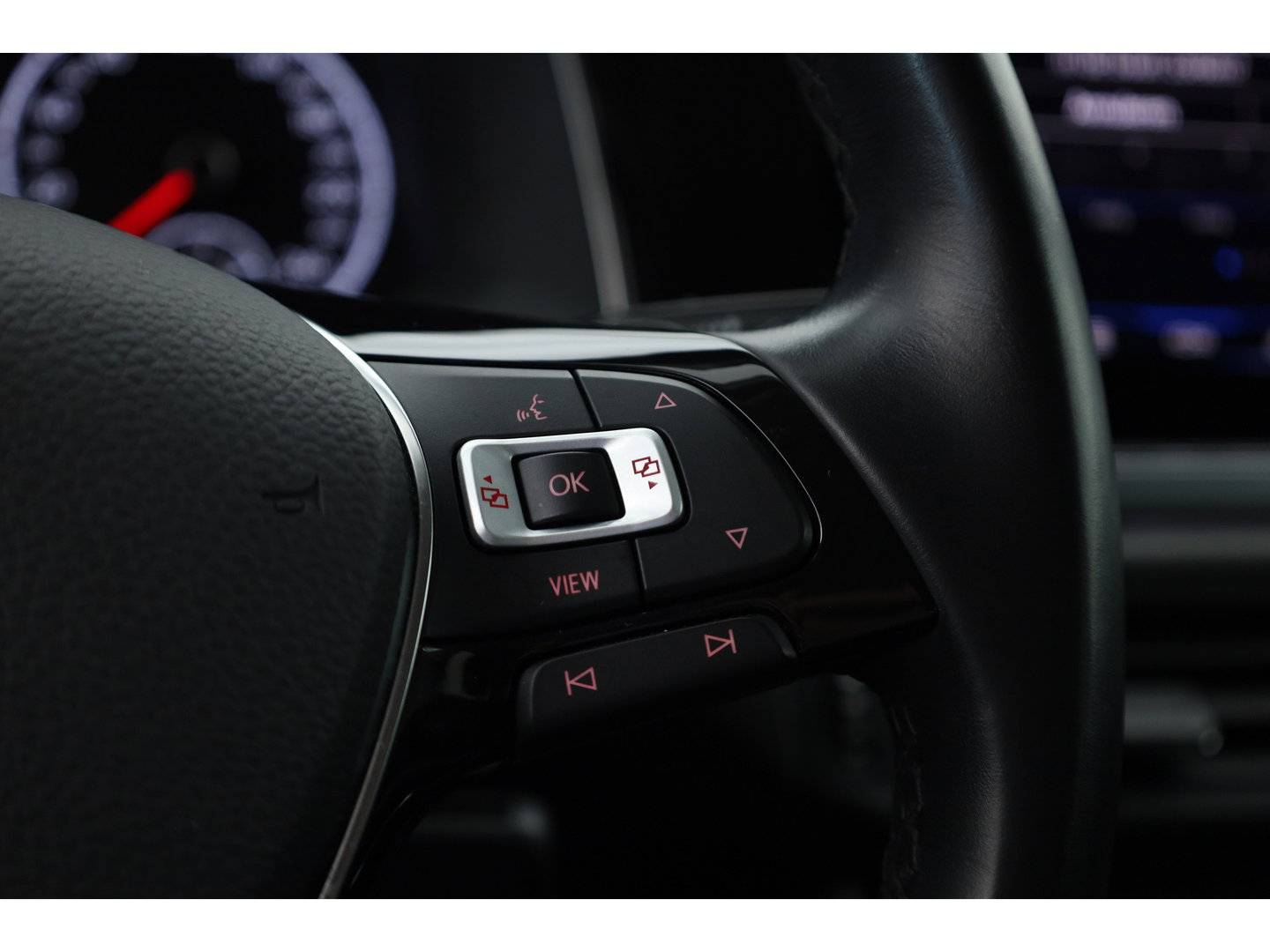 Volkswagen Polo 1.0 TSI Highline | Adapt. Cruise | Stoelverw. | Apple CarPlay & Android Auto | PDC V+A | Navi |