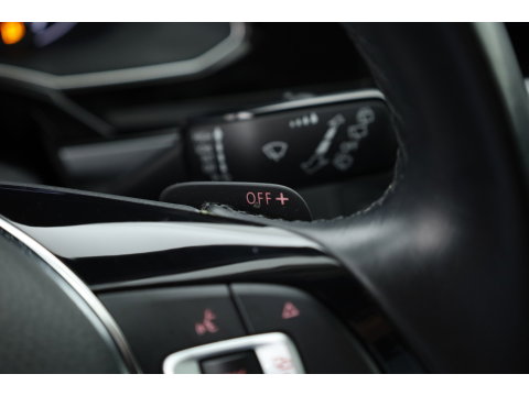 Volkswagen Polo 1.0 TSI Highline | Adapt. Cruise | Stoelverw. | Apple CarPlay & Android Auto | PDC V+A | Navi |