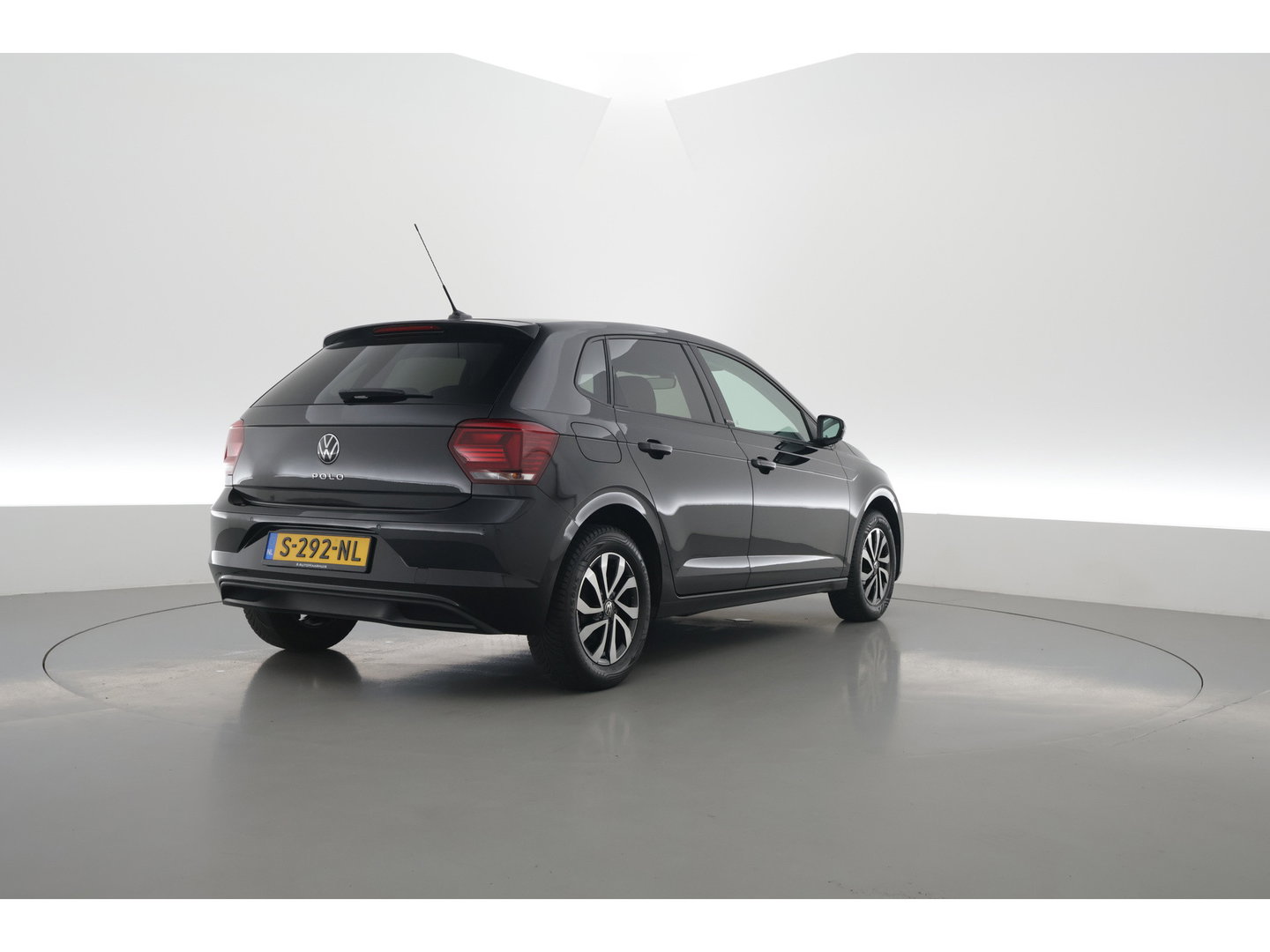 Volkswagen Polo 1.0 TSI Highline | Adapt. Cruise | Stoelverw. | Apple CarPlay & Android Auto | PDC V+A | Navi |