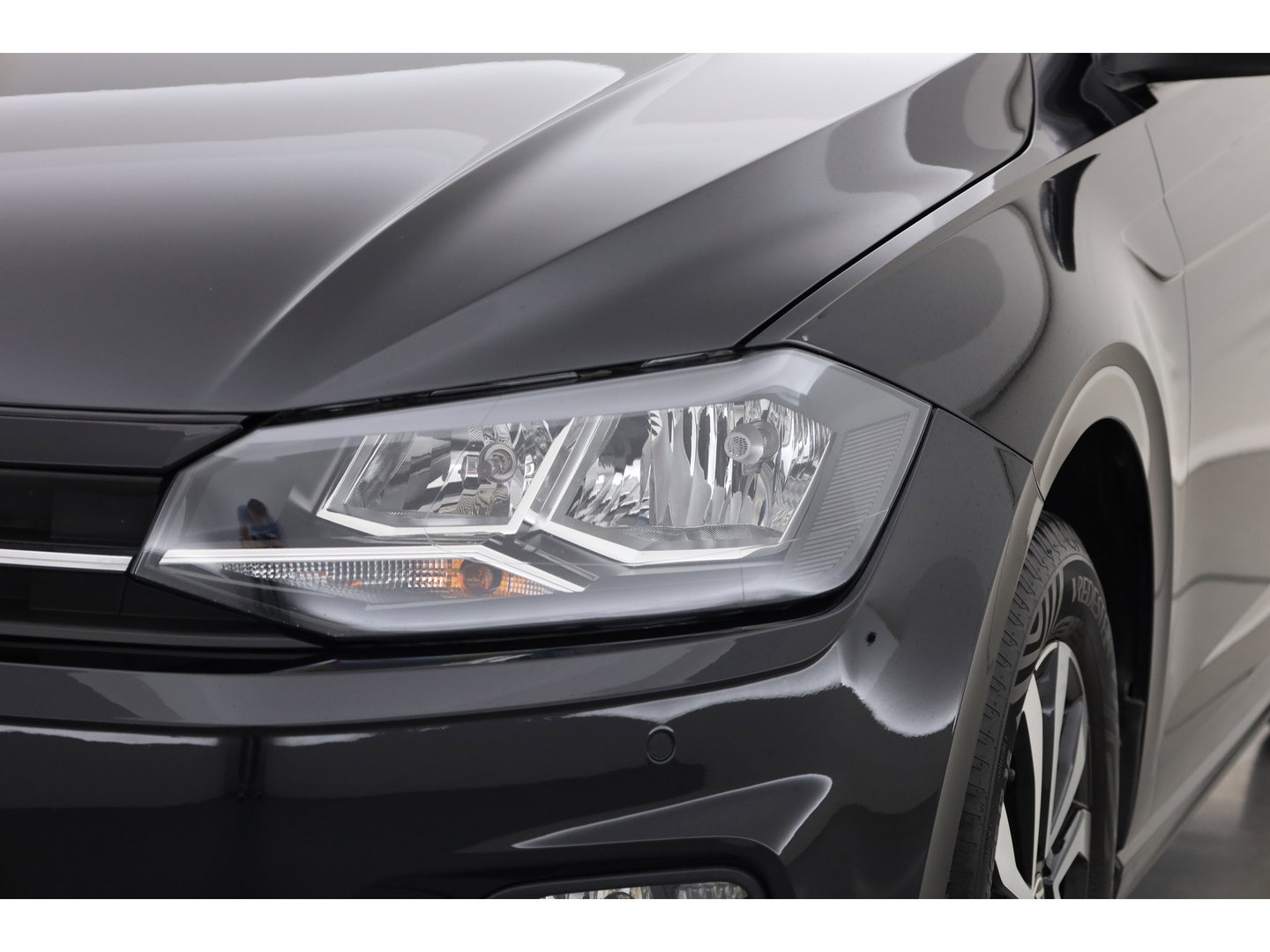 Volkswagen Polo 1.0 TSI Highline | Adapt. Cruise | Stoelverw. | Apple CarPlay & Android Auto | PDC V+A | Navi |