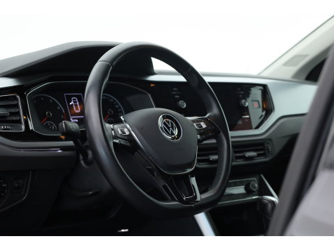 Volkswagen Polo 1.0 TSI Highline | Adapt. Cruise | Stoelverw. | Apple CarPlay & Android Auto | PDC V+A | Navi |