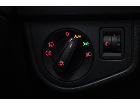 Volkswagen Polo 1.0 TSI Highline | Adapt. Cruise | Stoelverw. | Apple CarPlay & Android Auto | PDC V+A | Navi |