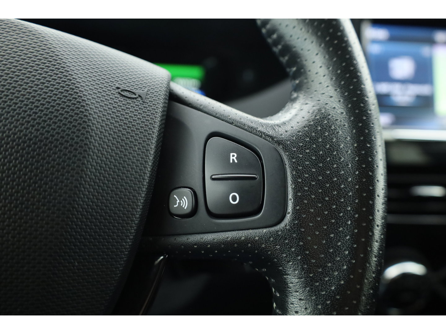Renault ZOE R110 Iconic 41 kWh | Cruise Control | Bose Audio | Camera + PDC A | Stoelverw. | Navi | Keyless x