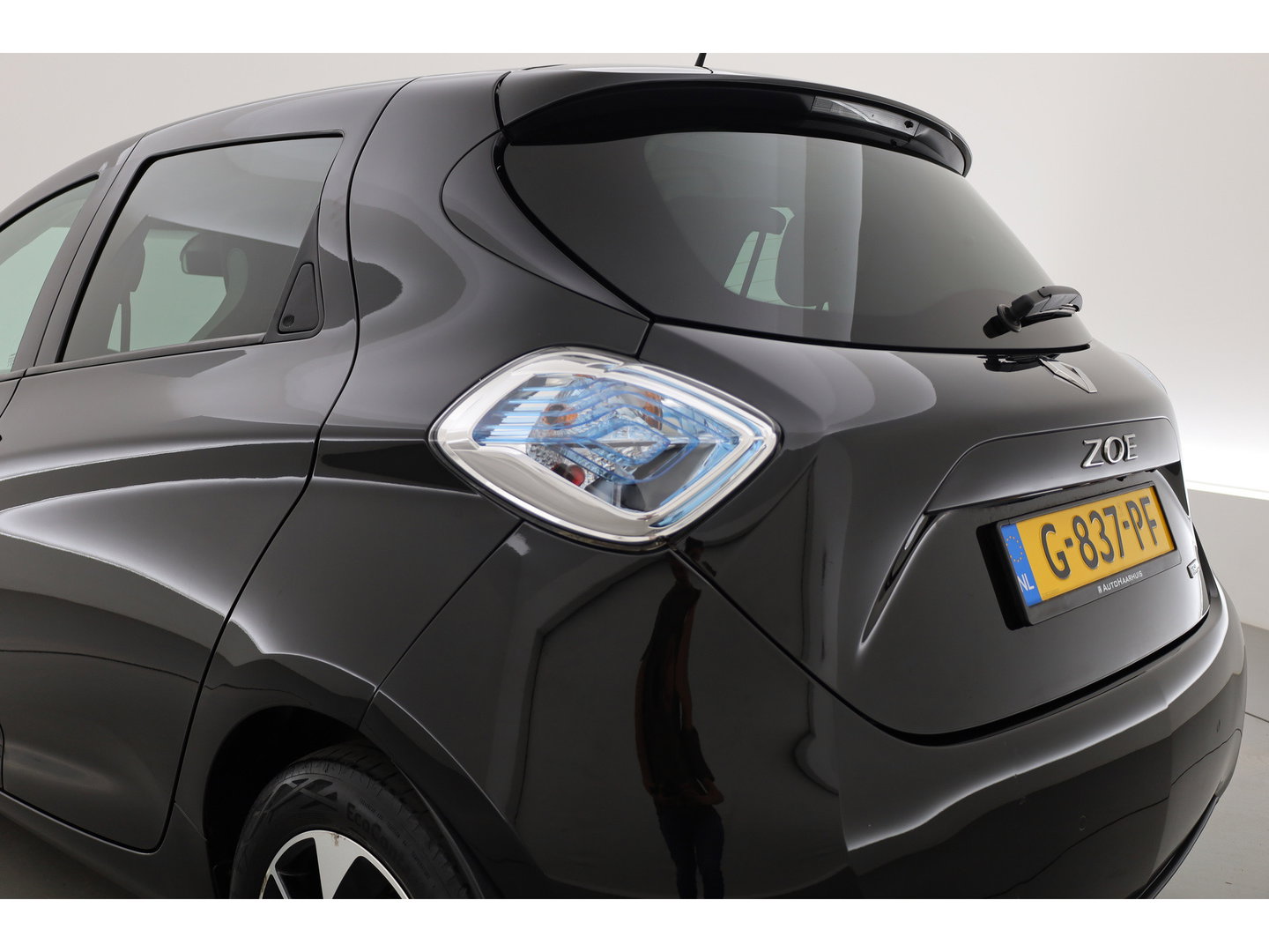 Renault ZOE R110 Iconic 41 kWh | Cruise Control | Bose Audio | Camera + PDC A | Stoelverw. | Navi | Keyless x