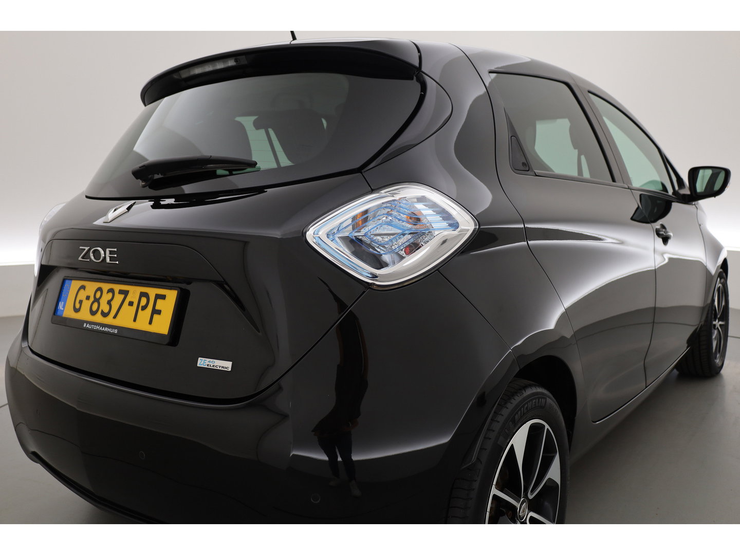 Renault ZOE R110 Iconic 41 kWh | Cruise Control | Bose Audio | Camera + PDC A | Stoelverw. | Navi | Keyless x