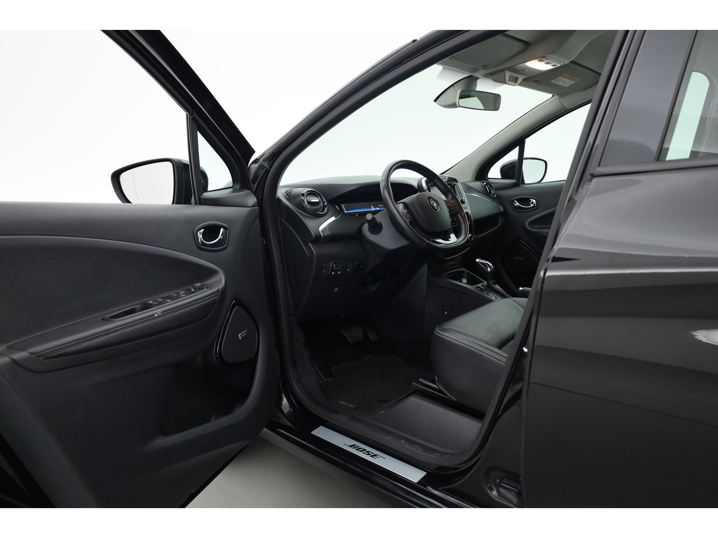 Renault ZOE R110 Iconic 41 kWh | Cruise Control | Bose Audio | Camera + PDC A | Stoelverw. | Navi | Keyless x
