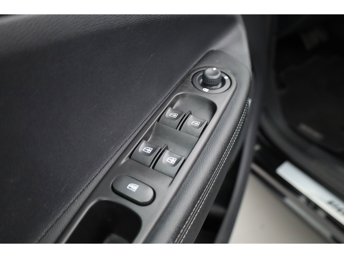 Renault ZOE R110 Iconic 41 kWh | Cruise Control | Bose Audio | Camera + PDC A | Stoelverw. | Navi | Keyless x
