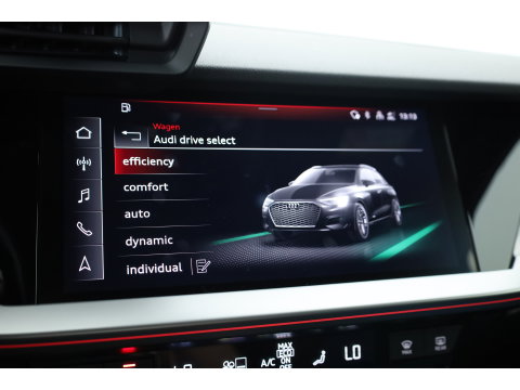 Audi A3 Sportback 45 TFSI e S Line | SOH 96.6% | Pano | Elek. Stoelen | Adapt. Cruise | Camera | Apple CarPlay | Elek. Achterklep | Stoelverw. x