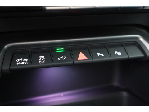 Audi A3 Sportback 45 TFSI e S Line | SOH 96.6% | Pano | Elek. Stoelen | Adapt. Cruise | Camera | Apple CarPlay | Elek. Achterklep | Stoelverw. x