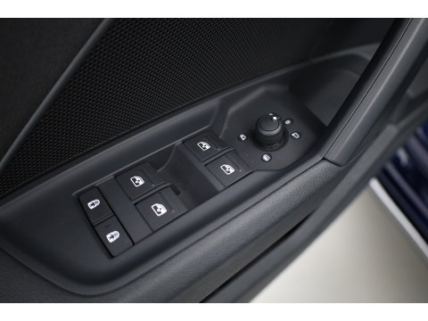 Audi A3 Sportback 45 TFSI e S Line | SOH 96.6% | Pano | Elek. Stoelen | Adapt. Cruise | Camera | Apple CarPlay | Elek. Achterklep | Stoelverw. x