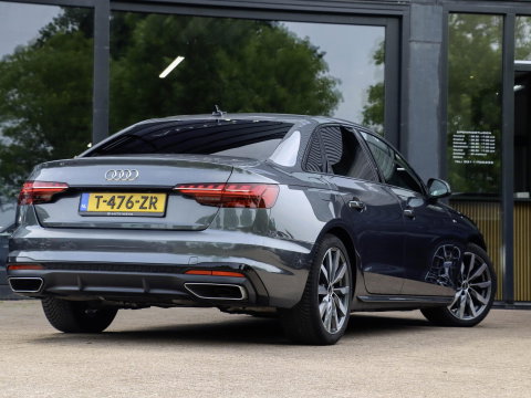 Audi A4 Limousine 40 TFSI S edition Competition 204pk Bang & Olufsen Sportstuur 1e eigenaar 33.750km