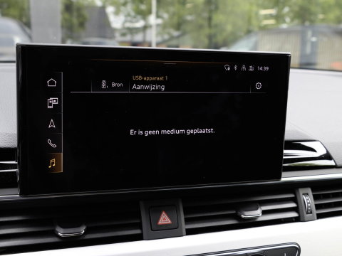 Audi A4 Limousine 40 TFSI S edition Competition 204pk Bang & Olufsen Sportstuur 1e eigenaar 33.750km