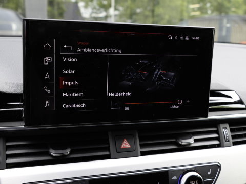 Audi A4 Limousine 40 TFSI S edition Competition 204pk Bang & Olufsen Sportstuur 1e eigenaar 33.750km