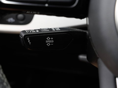 Audi A4 Limousine 40 TFSI S edition Competition 204pk Bang & Olufsen Sportstuur 1e eigenaar 33.750km