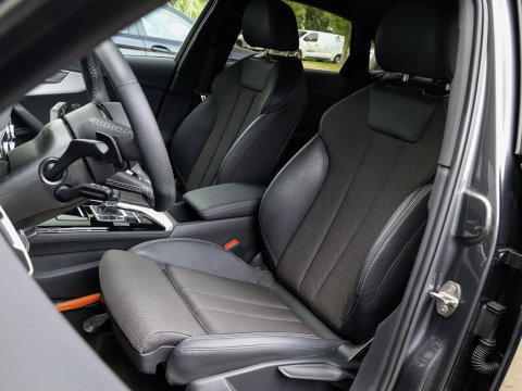Audi A4 Limousine 40 TFSI S edition Competition 204pk Bang & Olufsen Sportstuur 1e eigenaar 33.750km