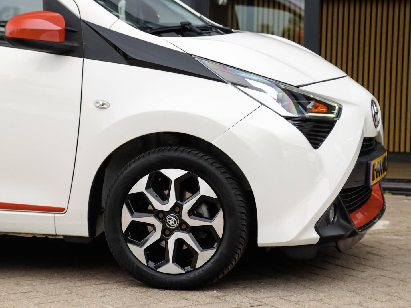 Toyota Aygo 1.0 VVT-i X-clusiv Automaat 5d