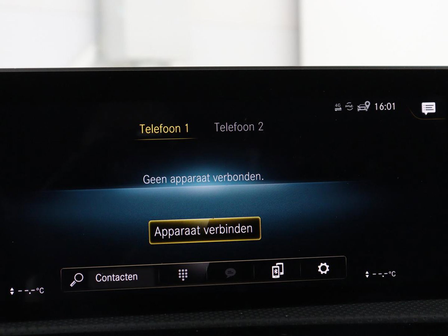 Mercedes-Benz CLA-Klasse Shooting Brake 200 AMG Line | Leder/Alcantara | Trekhaak | Carplay | Widescreen | Navigatie | Full LED | Camera | 18'' | Park Assist | Climate control | Bluetooth