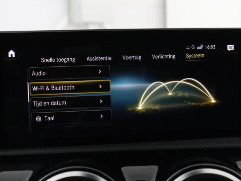 Mercedes-Benz CLA-Klasse Shooting Brake 200 AMG Line | Leder/Alcantara | Trekhaak | Carplay | Widescreen | Navigatie | Full LED | Camera | 18'' | Park Assist | Climate control | Bluetooth