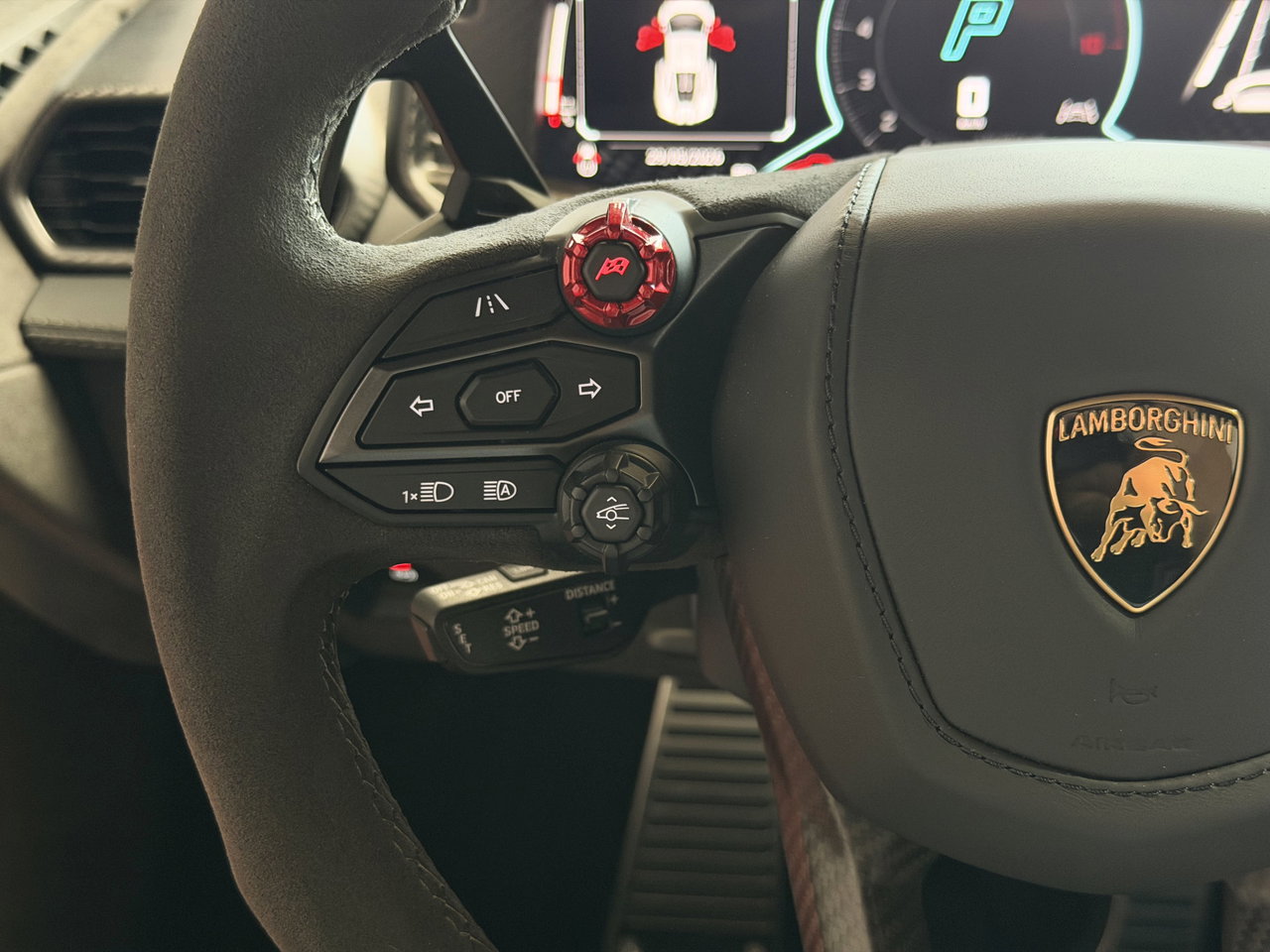 Lamborghini Revuelto