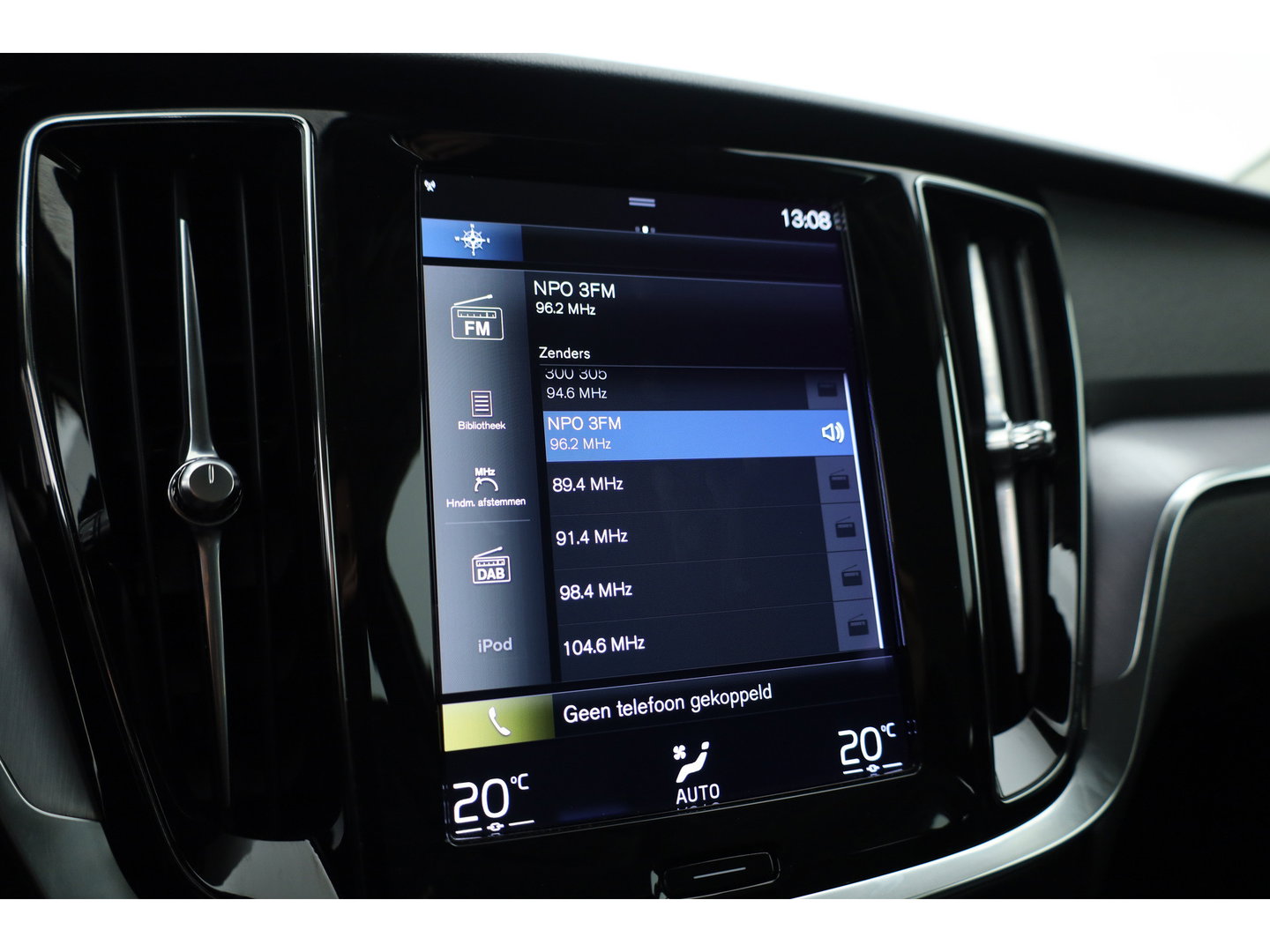 Volvo V60 2.0 T6 Recharge AWD Inscription | Leer | Trekhaak wegklapbaar | Camera |