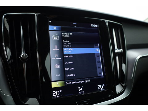 Volvo V60 2.0 T6 Recharge AWD Inscription | Leer | Trekhaak wegklapbaar | Camera |