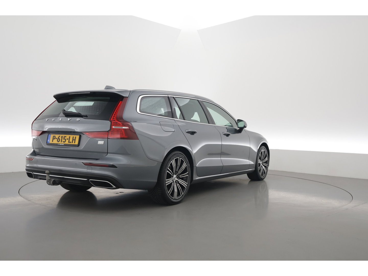 Volvo V60 2.0 T6 Recharge AWD Inscription | Leer | Trekhaak wegklapbaar | Camera |