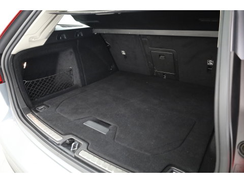 Volvo V60 2.0 T6 Recharge AWD Inscription | Leer | Trekhaak wegklapbaar | Camera |