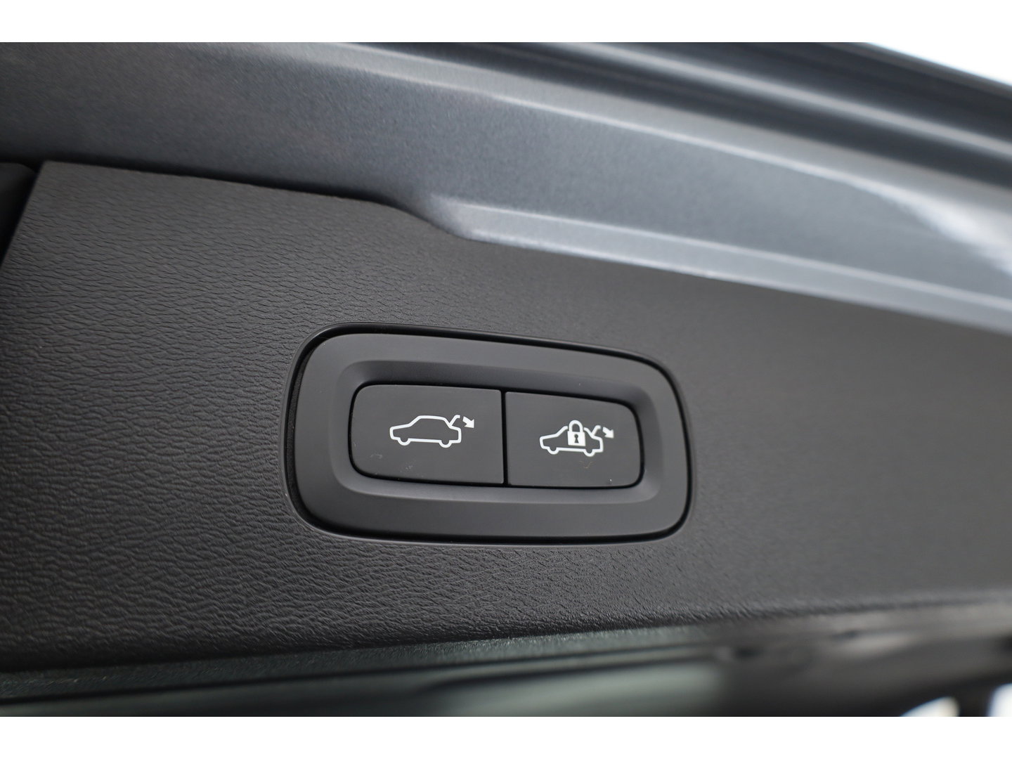 Volvo V60 2.0 T6 Recharge AWD Inscription | Leer | Trekhaak wegklapbaar | Camera |