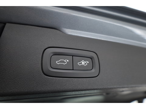 Volvo V60 2.0 T6 Recharge AWD Inscription | Leer | Trekhaak wegklapbaar | Camera |