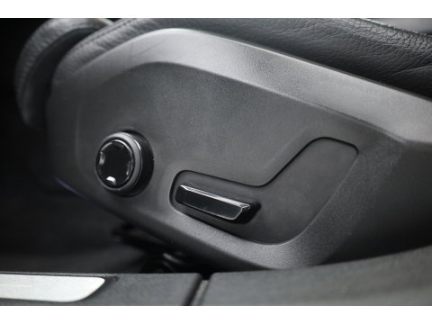 Volvo V60 2.0 T6 Recharge AWD Inscription | Leer | Trekhaak wegklapbaar | Camera |