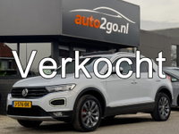 Volkswagen T-Roc - 1.5 TSI AUT7 150PK PANODAK NAVI CAMERA DIGI-DASH APPLE-CARPLAY LED LMV PDC