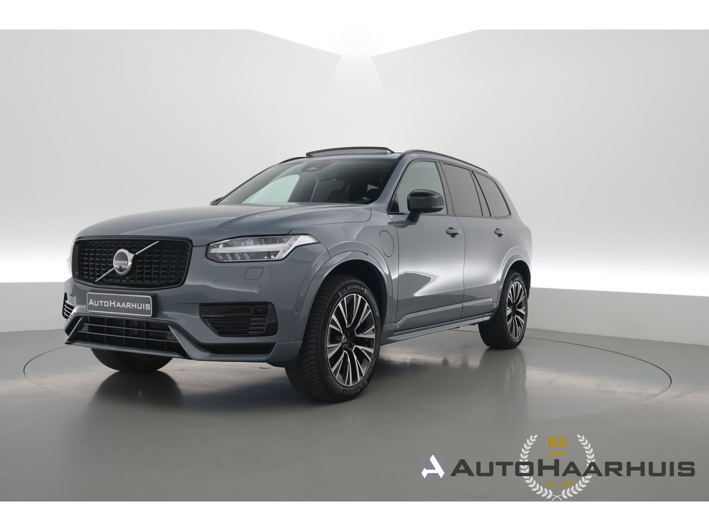 Volvo XC90 2.0 T8 Recharge AWD Ultimate Dark | Pano | Elek. Trekhaak | HUD | Memory | Harman Kardon | Keyless | Stoel-Stuurverw. | x