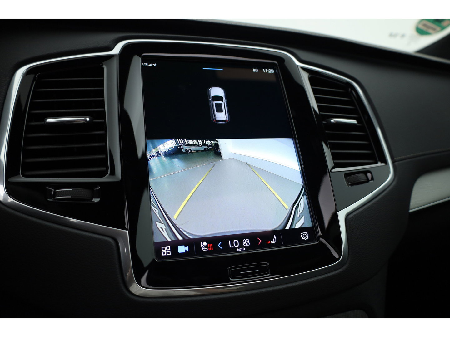 Volvo XC90 2.0 T8 Recharge AWD Ultimate Dark | Pano | Elek. Trekhaak | HUD | Memory | Harman Kardon | Keyless | Stoel-Stuurverw. | x