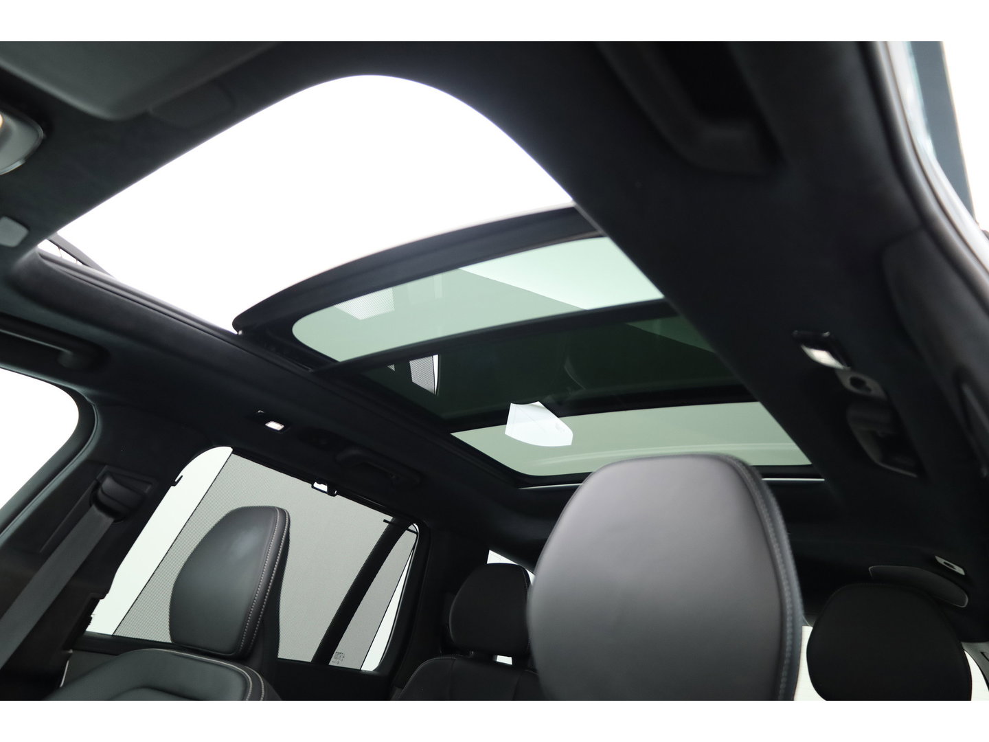 Volvo XC90 2.0 T8 Recharge AWD Ultimate Dark | Pano | Elek. Trekhaak | HUD | Memory | Harman Kardon | Keyless | Stoel-Stuurverw. | x