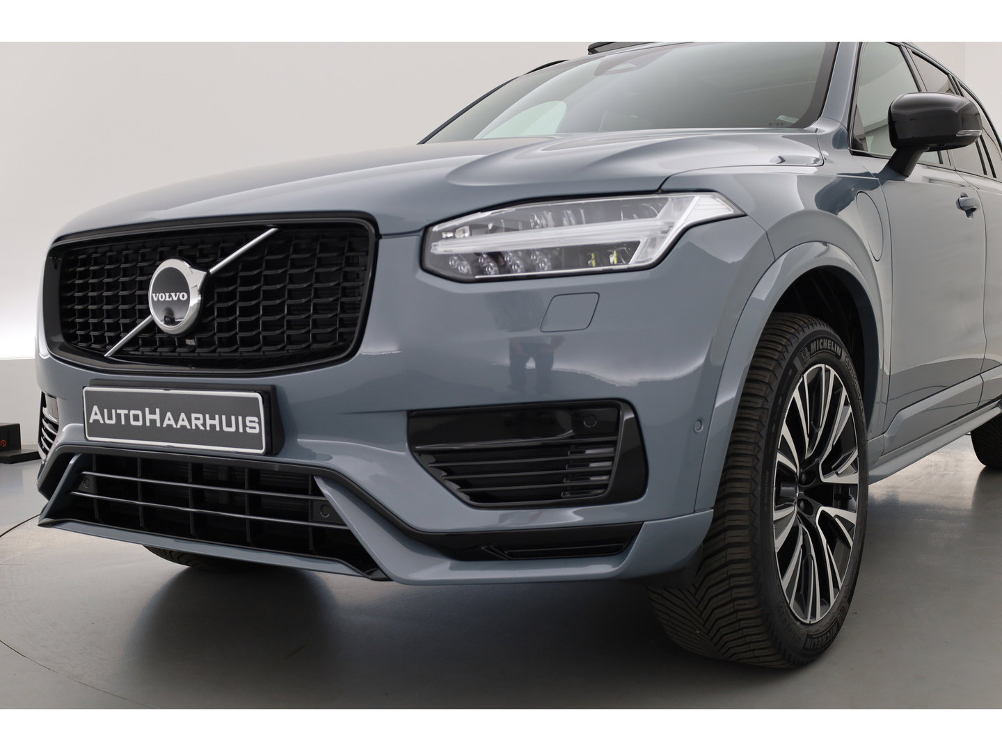 Volvo XC90 2.0 T8 Recharge AWD Ultimate Dark | Pano | Elek. Trekhaak | HUD | Memory | Harman Kardon | Keyless | Stoel-Stuurverw. | x