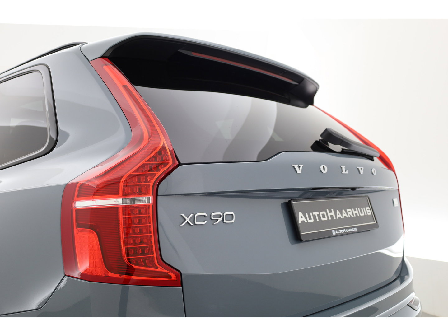 Volvo XC90 2.0 T8 Recharge AWD Ultimate Dark | Pano | Elek. Trekhaak | HUD | Memory | Harman Kardon | Keyless | Stoel-Stuurverw. | x