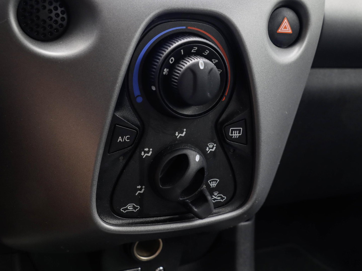 Toyota Aygo 1.0 VVT-i X-clusiv Automaat 5d