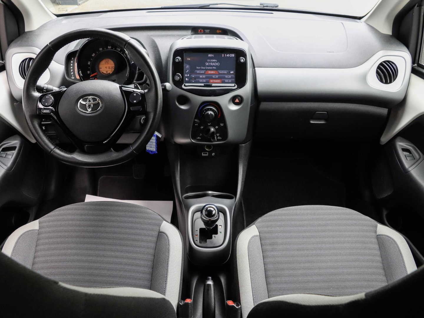 Toyota Aygo 1.0 VVT-i X-clusiv Automaat 5d