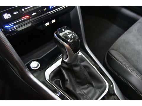 Volkswagen T-Roc 1.5 TSI Highline*Pano*Blindspot*keyless