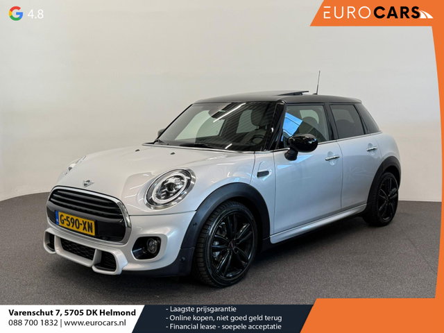 MINI 5-Deurs - 1.5 Cooper John Cooper Works Automaat Panoramadak Navigatie Camera Parkeersensoren Cruise Control Full Led Stoelverwarming Leder Climate Control Lichtmetalen velgen