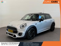MINI 5-Deurs - 1.5 Cooper John Cooper Works Automaat Panoramadak Navigatie Camera Parkeersensoren Cruise Control Full Led Stoelverwarming Leder Climate Control Lichtmetalen velgen