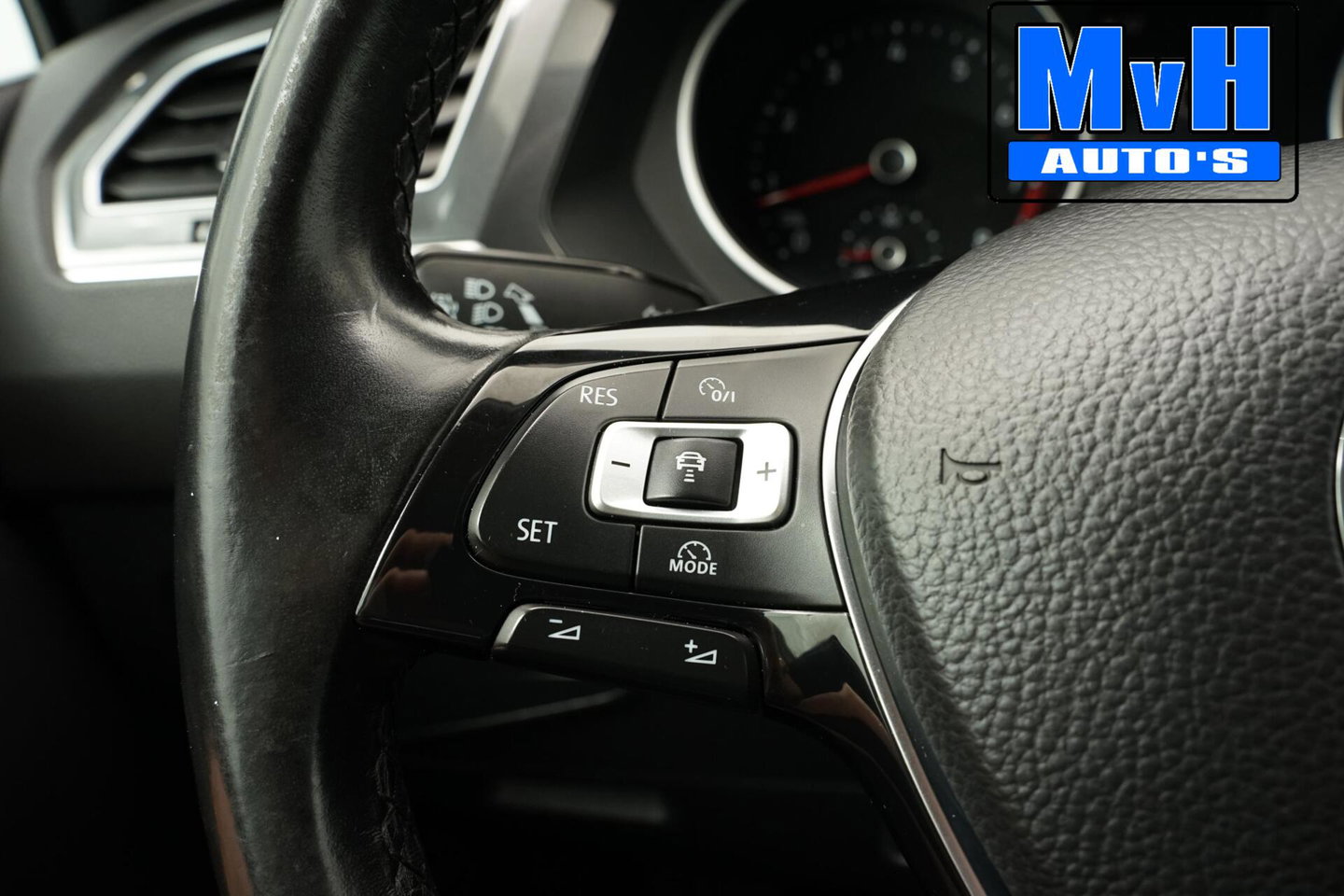 Volkswagen Tiguan 1.4 TSI ACT|PANO|MATRIX-LED|TREKH|ACC|NAP