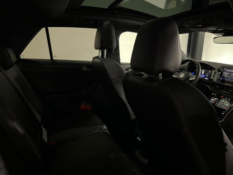 Volkswagen T-Roc 1.5 TSI R-Line Business PANO KEYLESS