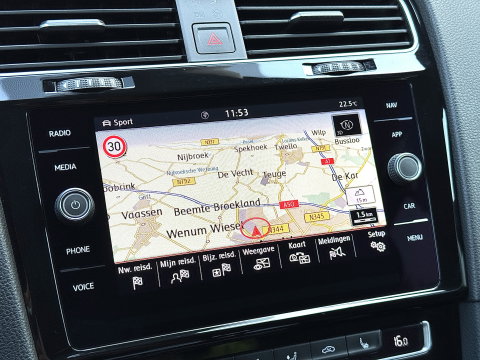 Volkswagen Golf 2.0 TSI GTI TCR | Performance Pack | 290 PK! | Panoramdak | Rijmodus | Dodehoeksensor | Lane Assist | Navigatie | Stoelverwarming | Adaptieve Cruise Control | LED | DAB | Keyless Entry / Go |